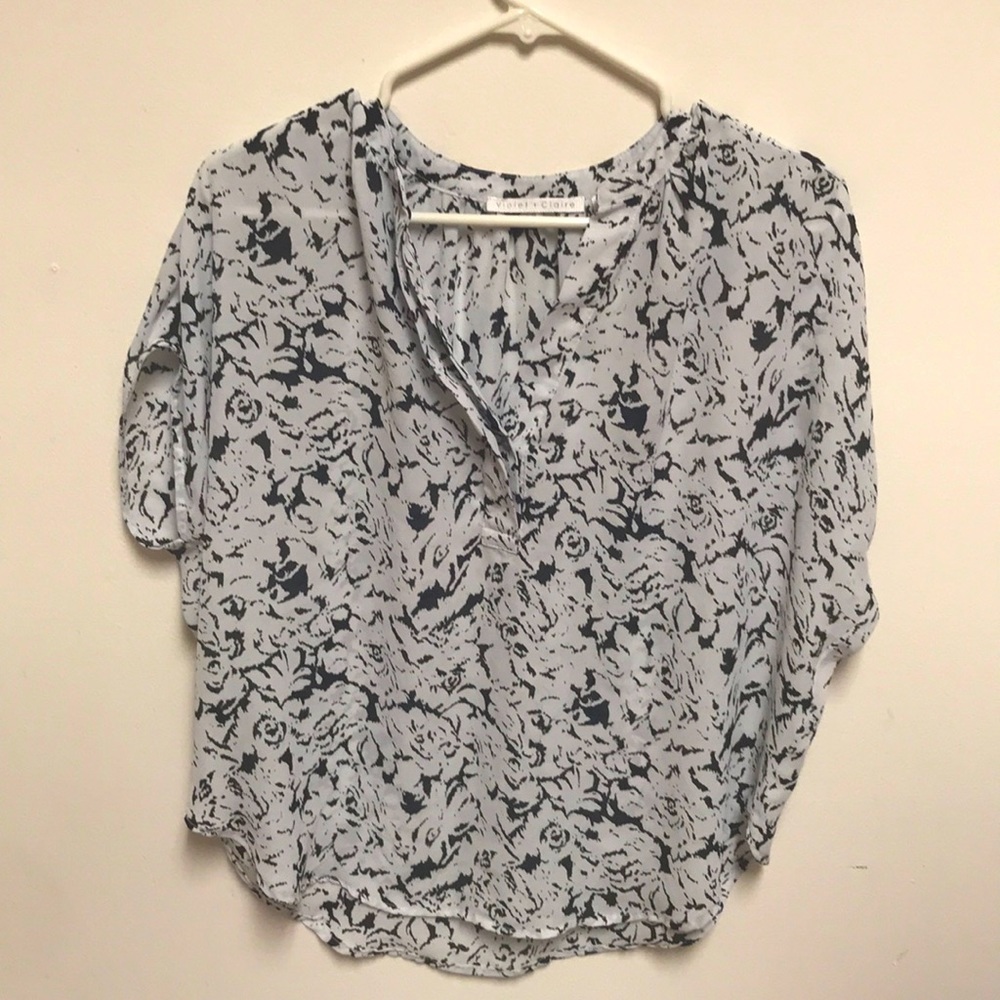 Violet + Claire Women’s - Blouse Tunic